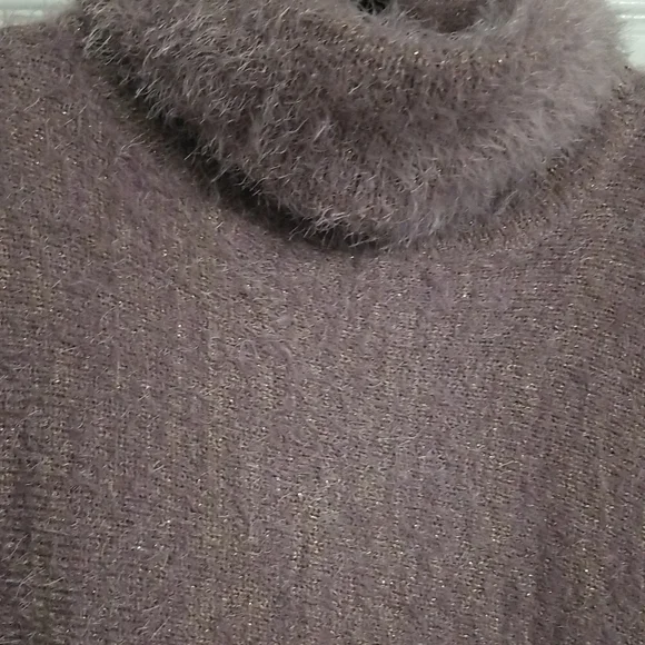 Sweater wrap, never worn - Picture 2 of 3